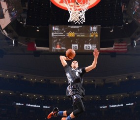 爱游戏官方入口-羽毛球赛场焦点！日本队对阵德国队，防守反击奏效，球队笑到最后